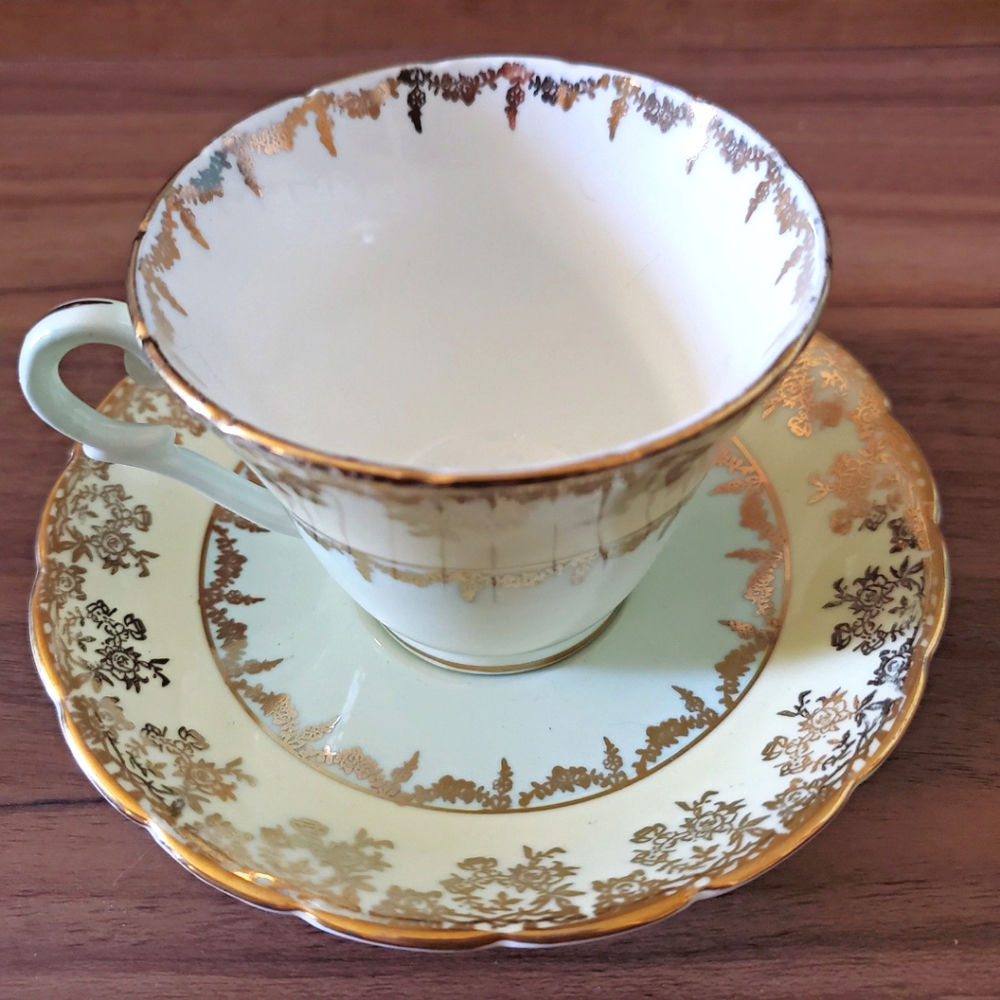 VINTAGE Rare Wellington Teacup and Saucer Set